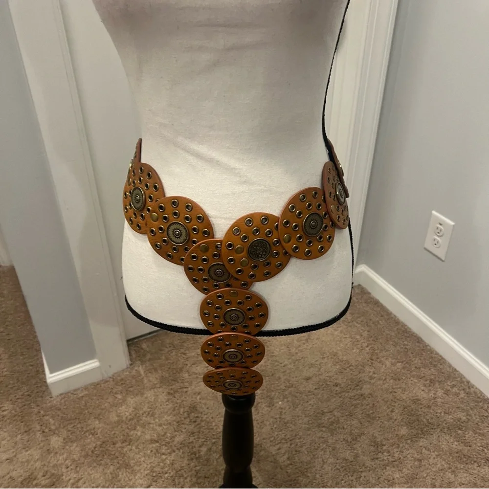 Concho Grommet Disc Belt Vince Camuto. NWOT